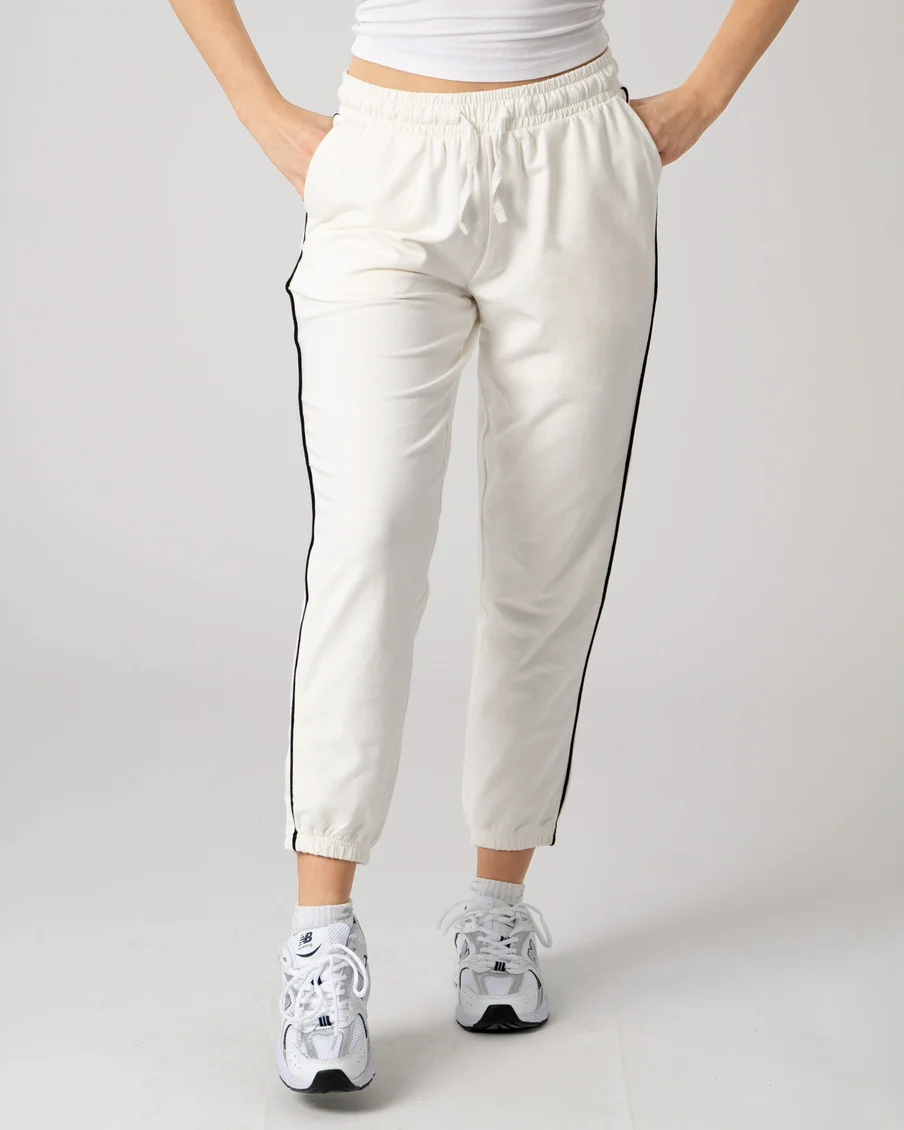 Image 3 of - womenknitjoggerwhite1jpg