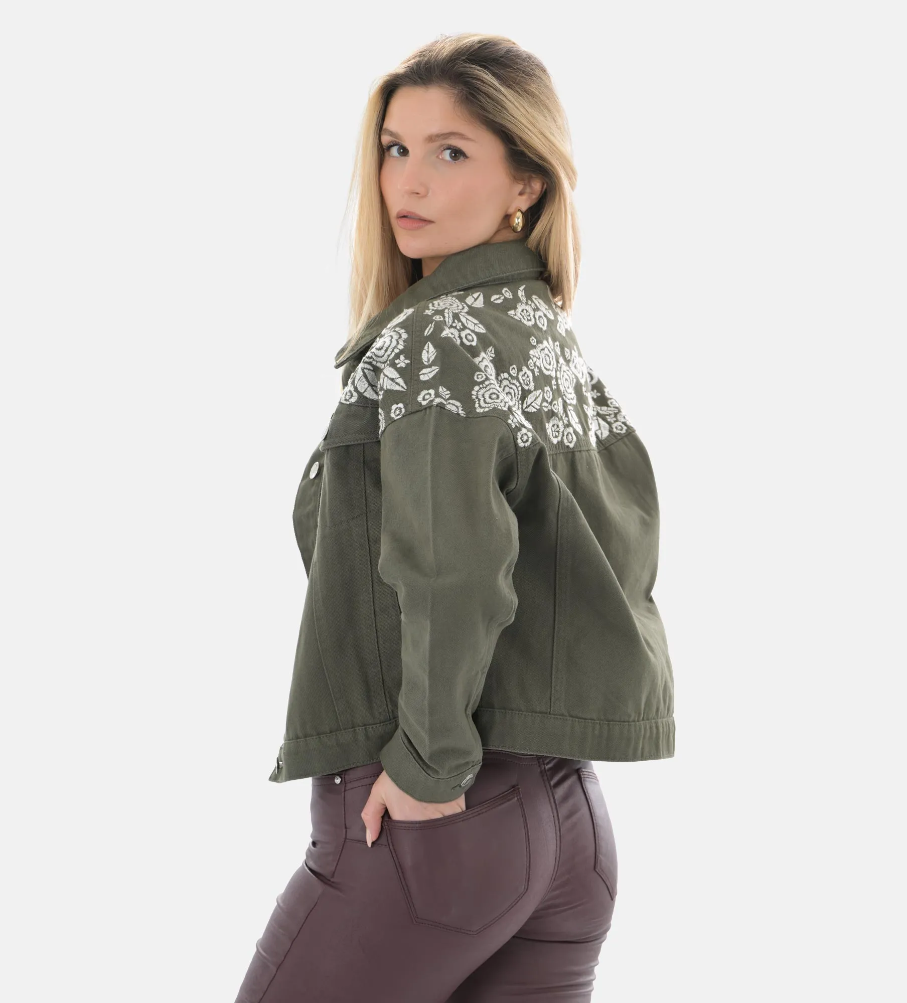 Ženska jakna iz tvila